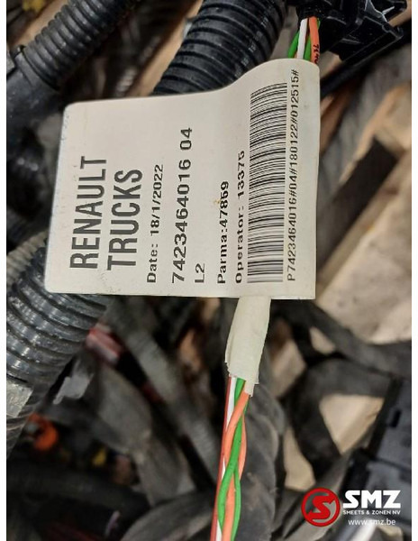 Renault Occ lot kabelbomen chassis + cabine Renault - Cablu/ Fire electric pentru Camion: Foto 2 Renault Occ lot kabelbomen chassis + cabine Renault - Cablu/ Fire electric pentru Camion: Foto 2