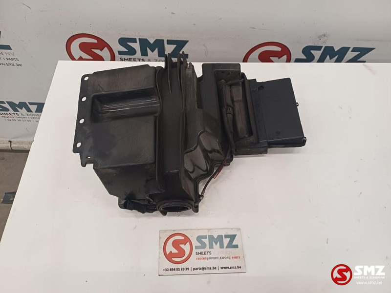 Scania Occ ruitenwissersproeierreservoir Scania - Ștergător pentru Camion: Foto 3 Scania Occ ruitenwissersproeierreservoir Scania - Ștergător pentru Camion: Foto 3