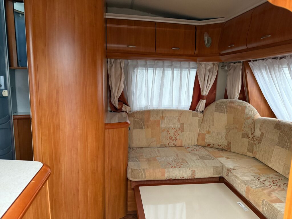 Hobby Excellent 460 LU 2008 - Rulotă: Foto 5 Hobby Excellent 460 LU 2008 - Rulotă: Foto 5