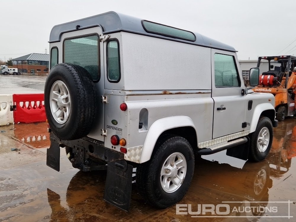2002 Land Rover Defender 90 - SUV: Foto 5 2002 Land Rover Defender 90 - SUV: Foto 5