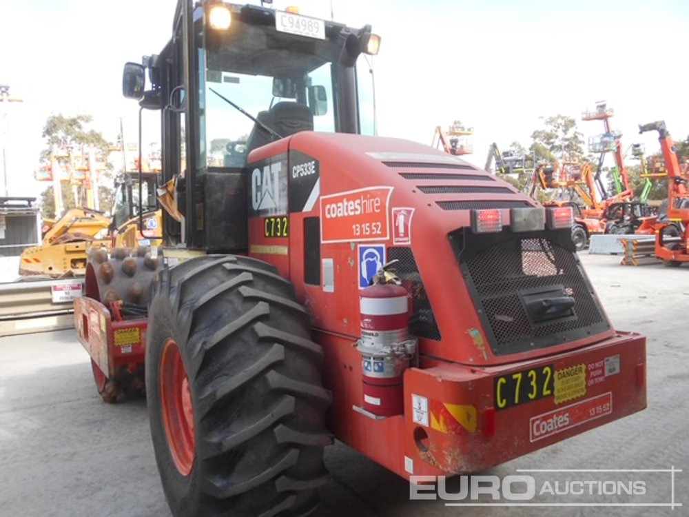 2011 CAT CP533E - Cilindru compactor: Foto 3 2011 CAT CP533E - Cilindru compactor: Foto 3