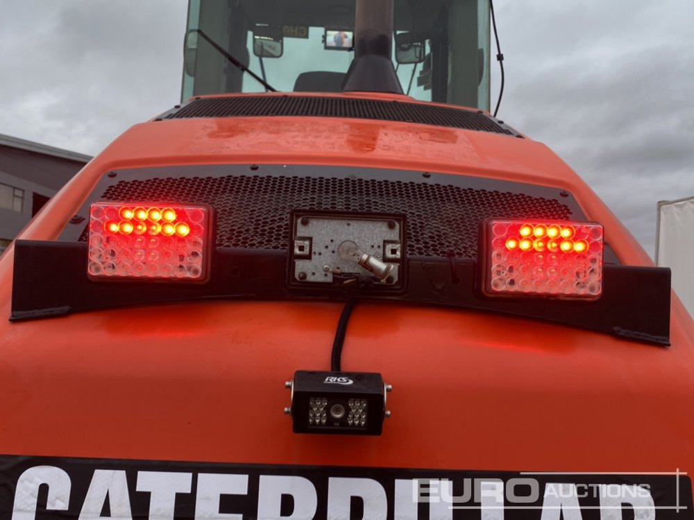 Cilindru compactor 2011 CAT CS74: Foto 15 Cilindru compactor 2011 CAT CS74: Foto 15