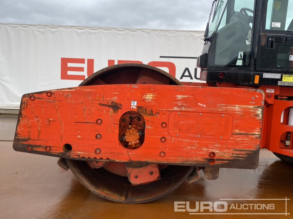 Cilindru compactor 2011 CAT CS74: Foto 10 Cilindru compactor 2011 CAT CS74: Foto 10