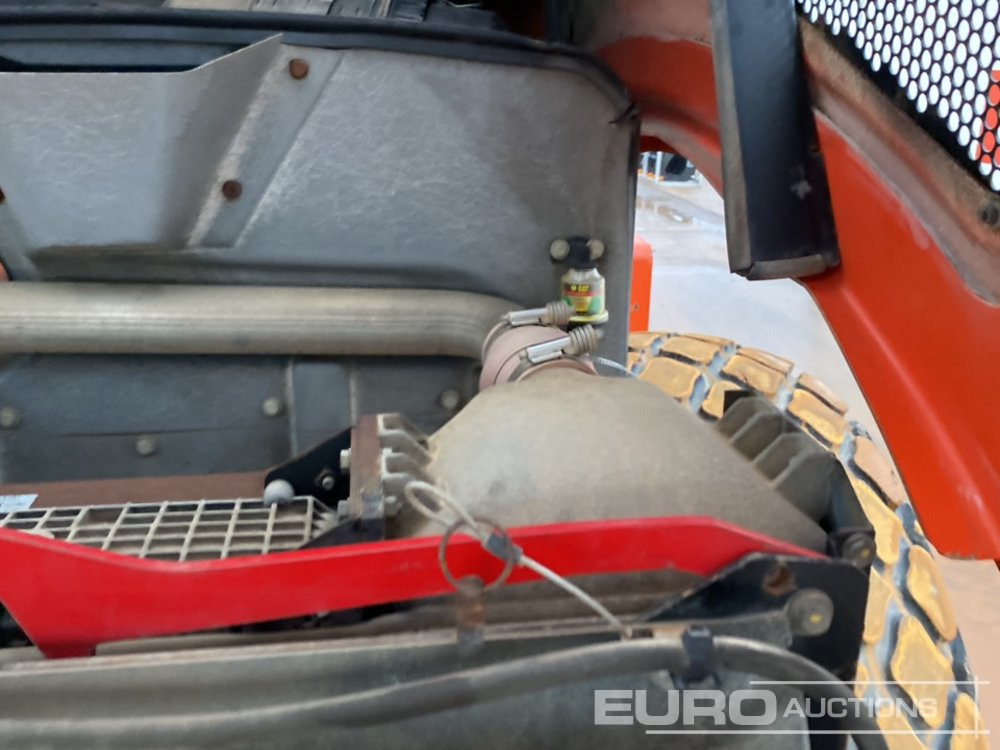 Cilindru compactor 2011 CAT CS74: Foto 22 Cilindru compactor 2011 CAT CS74: Foto 22