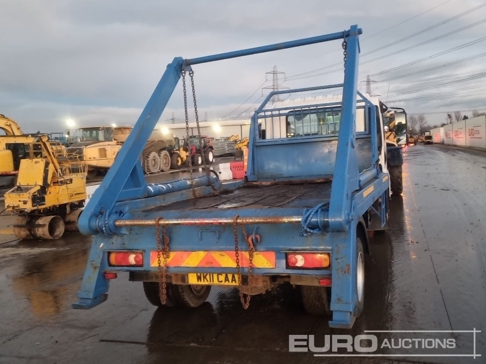 2011 Isuzu F110.210 - Camion container de gunoi: Foto 4 2011 Isuzu F110.210 - Camion container de gunoi: Foto 4