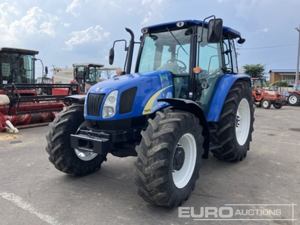 2011 New Holland T5070 - Tractor agricol: Foto 3 2011 New Holland T5070 - Tractor agricol: Foto 3