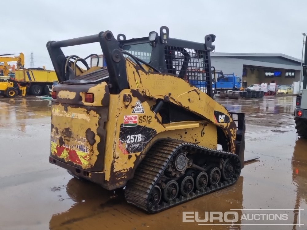 2012 CAT 257B3 - Mini încărcător: Foto 5 2012 CAT 257B3 - Mini încărcător: Foto 5