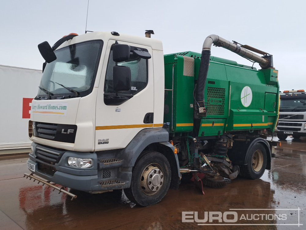 2013 DAF LF55.220 - Măturătoare stradală: Foto 1 2013 DAF LF55.220 - Măturătoare stradală: Foto 1