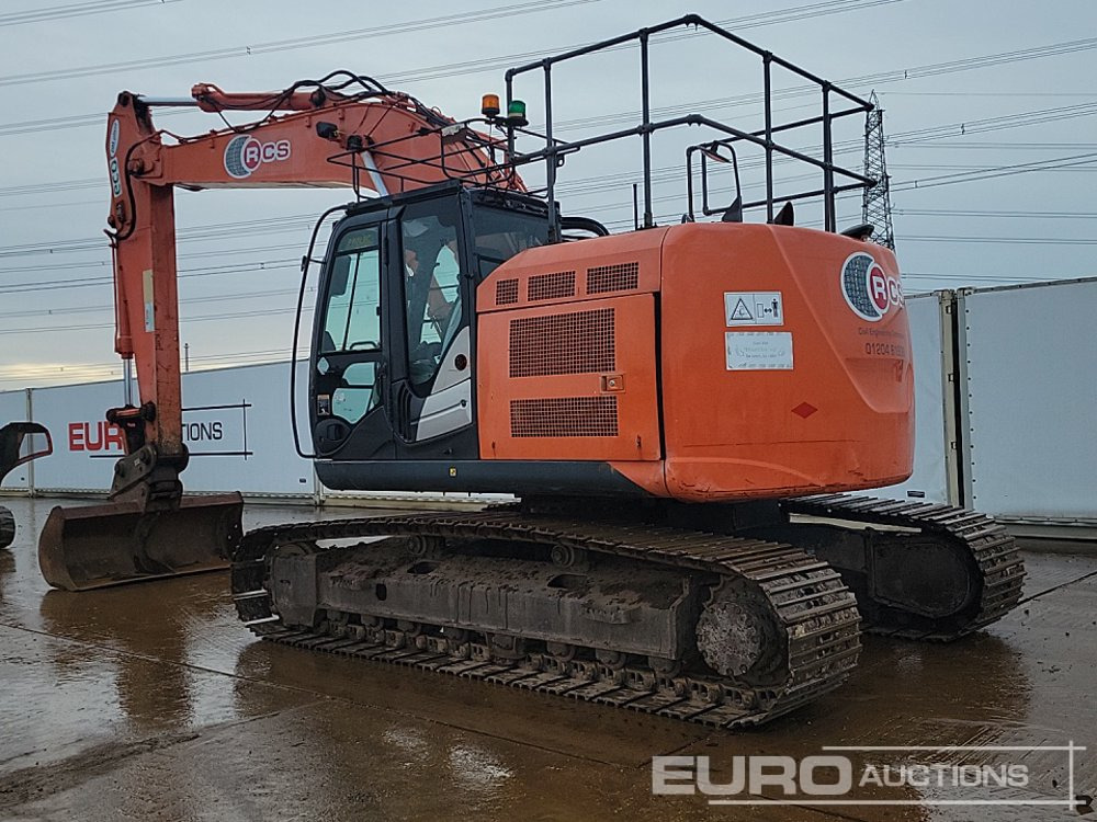 2013 Hitachi ZX225USRLC-5B - Excavator pe şenile: Foto 3 2013 Hitachi ZX225USRLC-5B - Excavator pe şenile: Foto 3