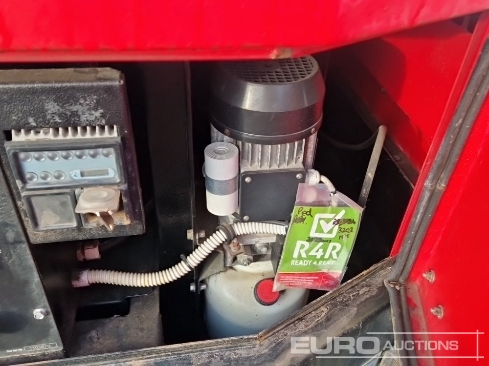 Turnul de iluminat 2013 Towerlight VB-9: Foto 18 Turnul de iluminat 2013 Towerlight VB-9: Foto 18