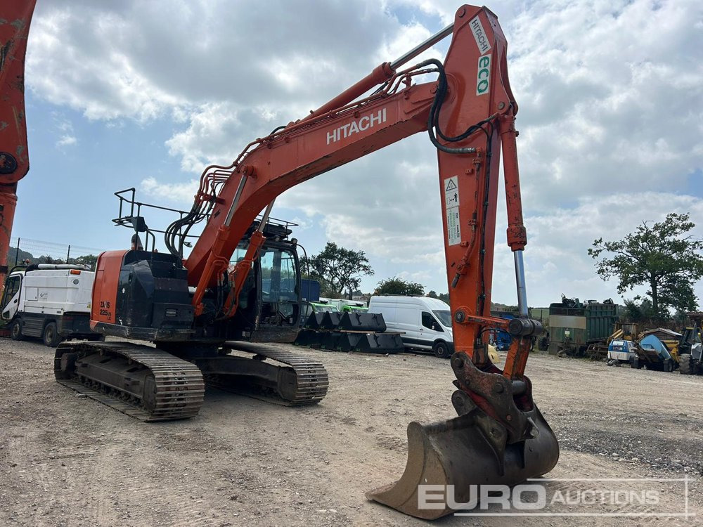 2015 Hitachi ZX225USLC-5B - Excavator pe şenile: Foto 4 2015 Hitachi ZX225USLC-5B - Excavator pe şenile: Foto 4