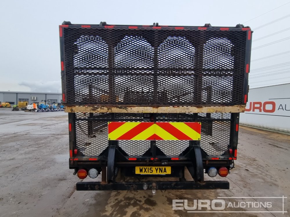 2015 Mitsubishi Fuso Canter 7C18 43 - Camion platformă: Foto 4 2015 Mitsubishi Fuso Canter 7C18 43 - Camion platformă: Foto 4