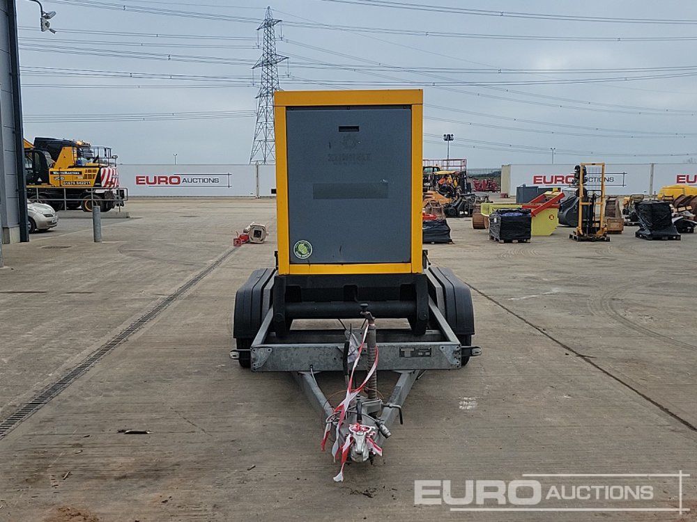 Generator electric 2015 SDMO R66: Foto 8 Generator electric 2015 SDMO R66: Foto 8