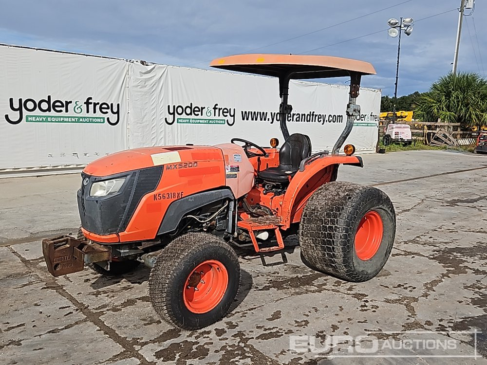 2016 Kubota MX5200HST - Tractor mic: Foto 1 2016 Kubota MX5200HST - Tractor mic: Foto 1