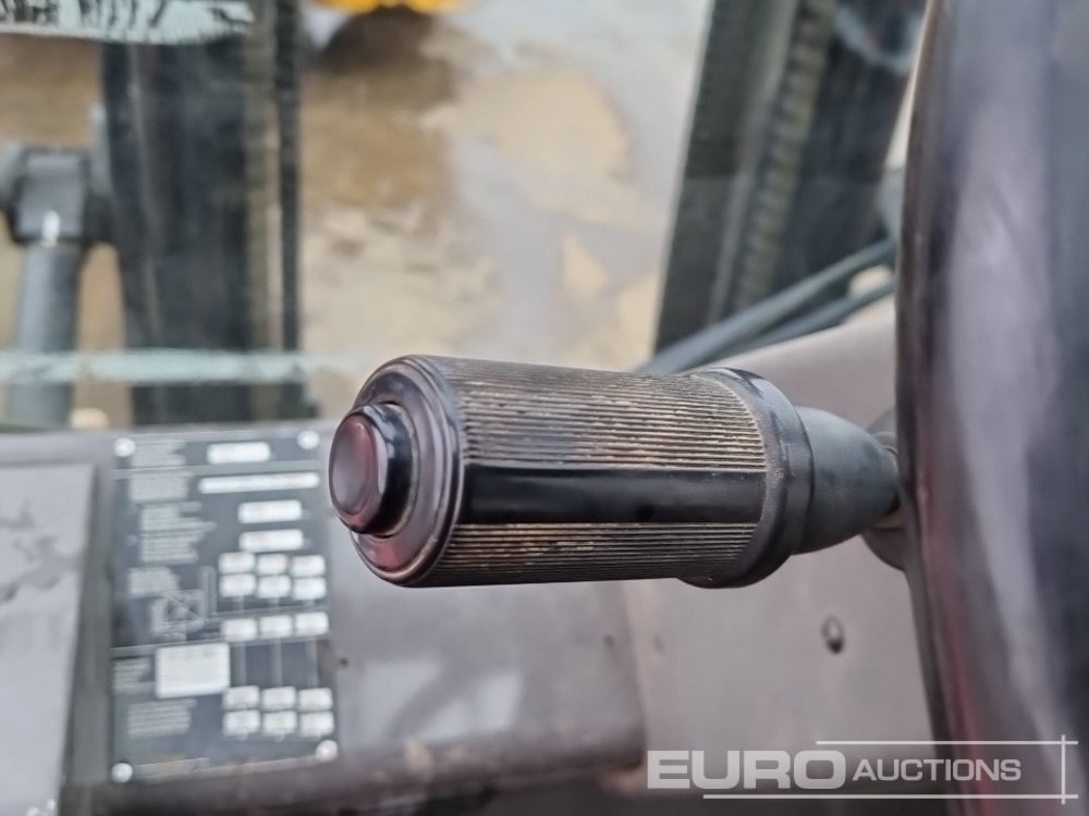 Stivuitor de teren dificil 2016 Manitou M30-4: Foto 32