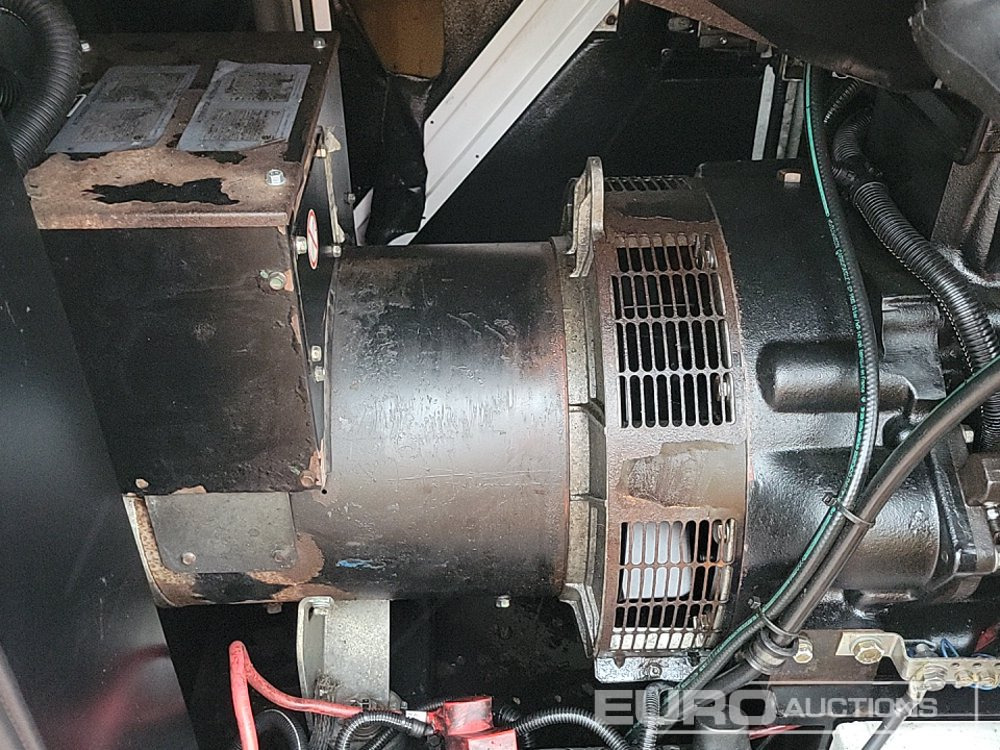 Generator electric 2016 SDMO R66C3: Foto 10 Generator electric 2016 SDMO R66C3: Foto 10