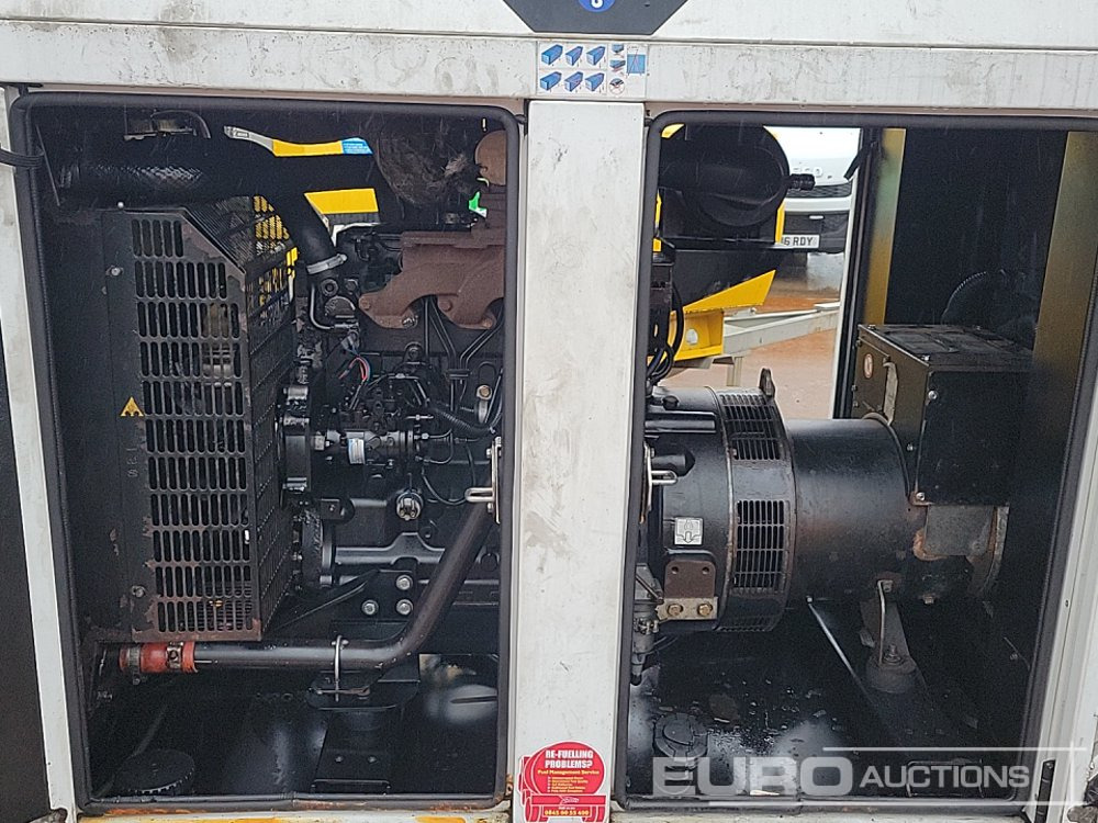 Generator electric 2016 SDMO R66C3: Foto 18 Generator electric 2016 SDMO R66C3: Foto 18