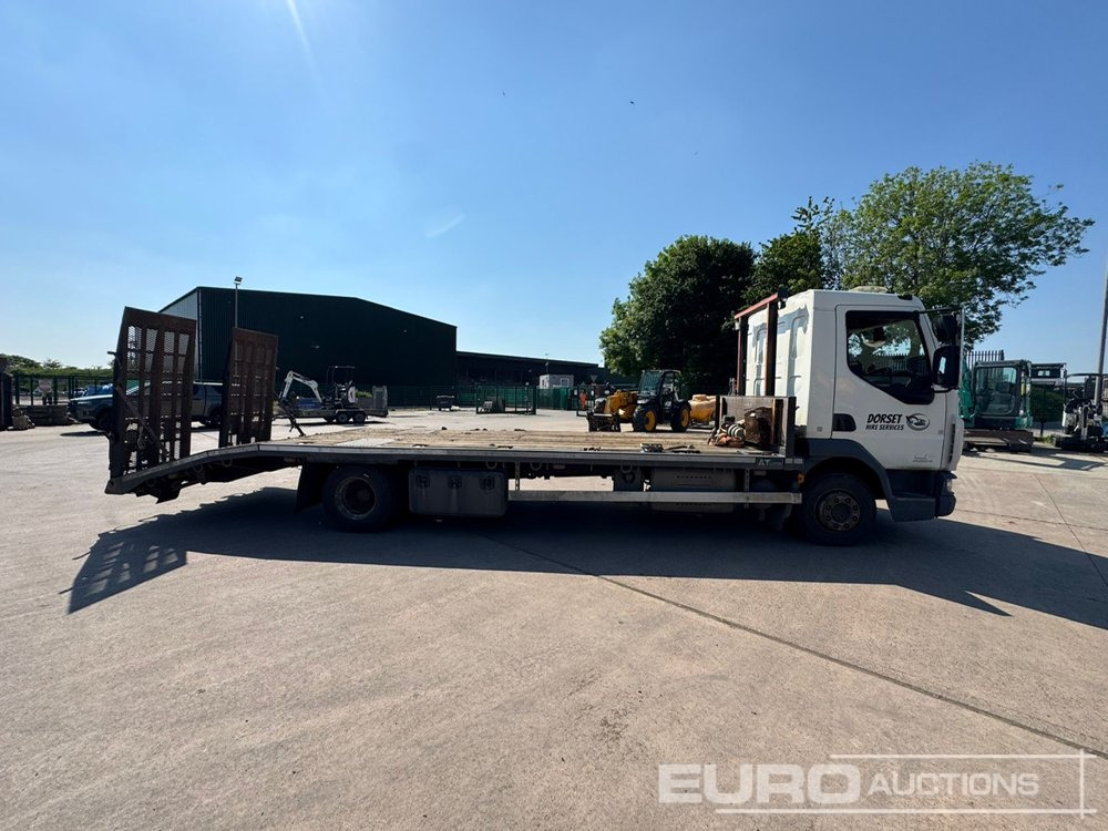 Camion platformă pentru transport de utilaje grele 2017 DAF LF180: Foto 6 Camion platformă pentru transport de utilaje grele 2017 DAF LF180: Foto 6