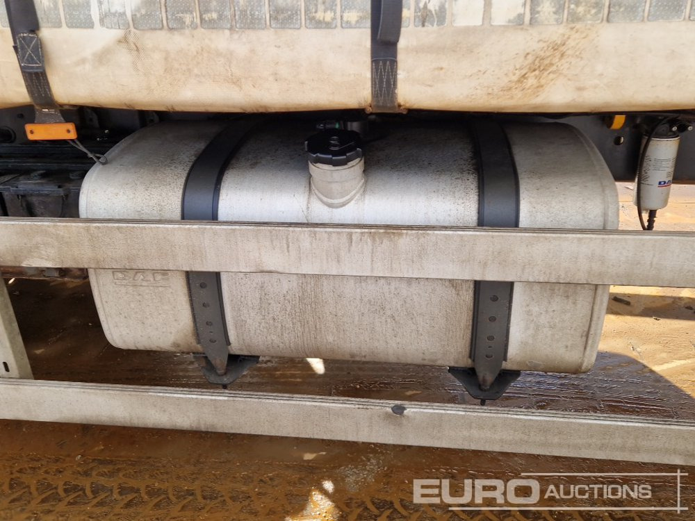 Camion cu prelată 2017 DAF LF310: Foto 15 Camion cu prelată 2017 DAF LF310: Foto 15