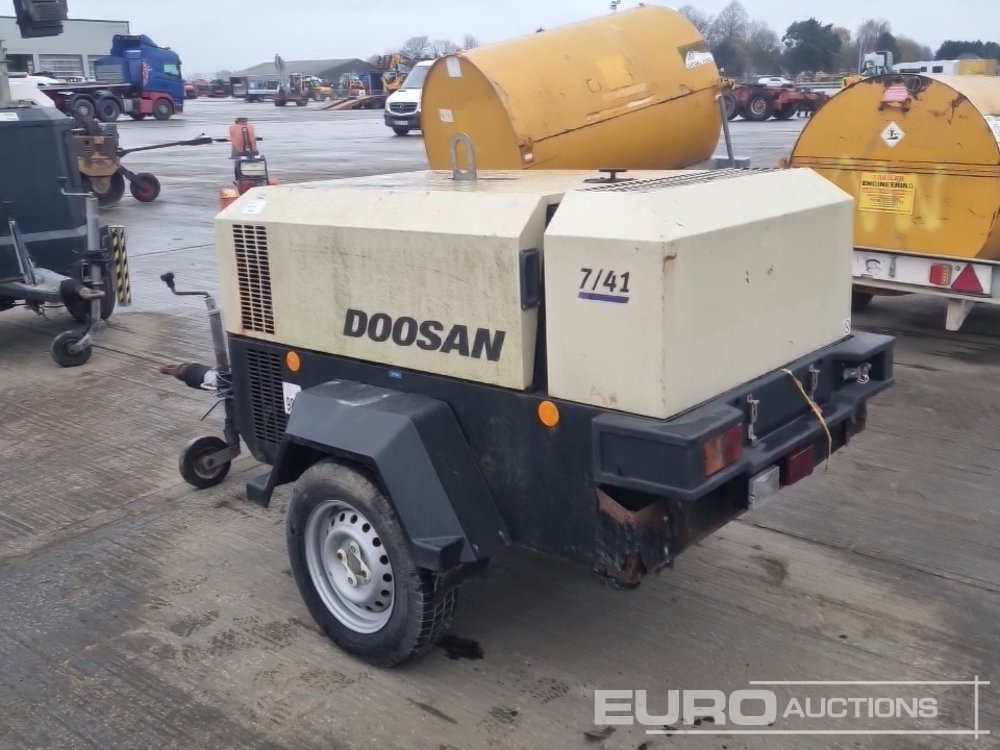 2017 Doosan 741 - Compresor de aer: Foto 3 2017 Doosan 741 - Compresor de aer: Foto 3