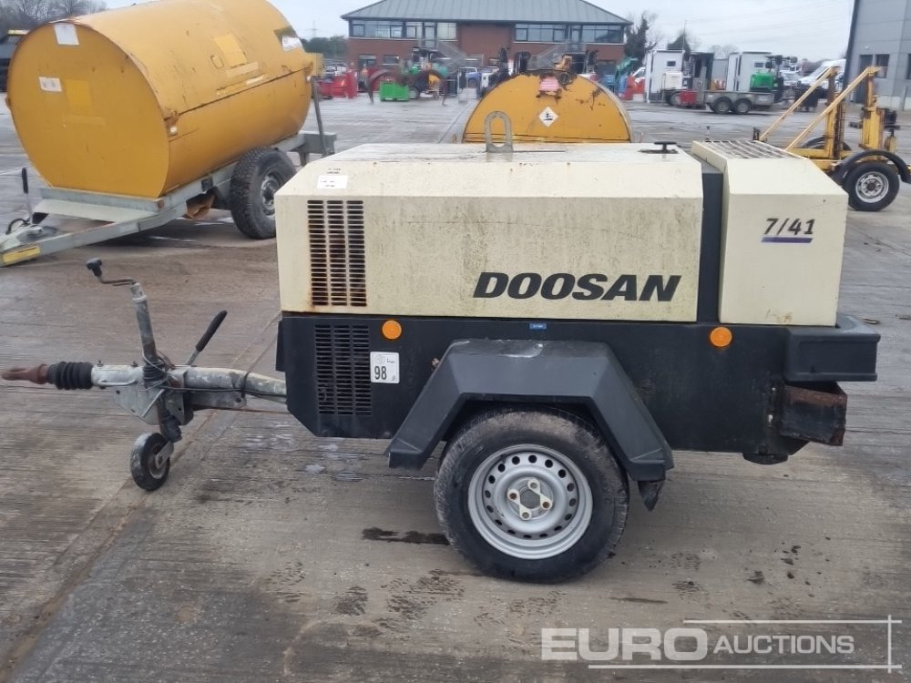 2017 Doosan 741 - Compresor de aer: Foto 2 2017 Doosan 741 - Compresor de aer: Foto 2