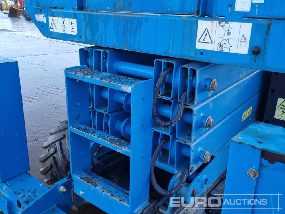 Autopropulsată platformă 2017 Genie GS3369RT: Foto 13