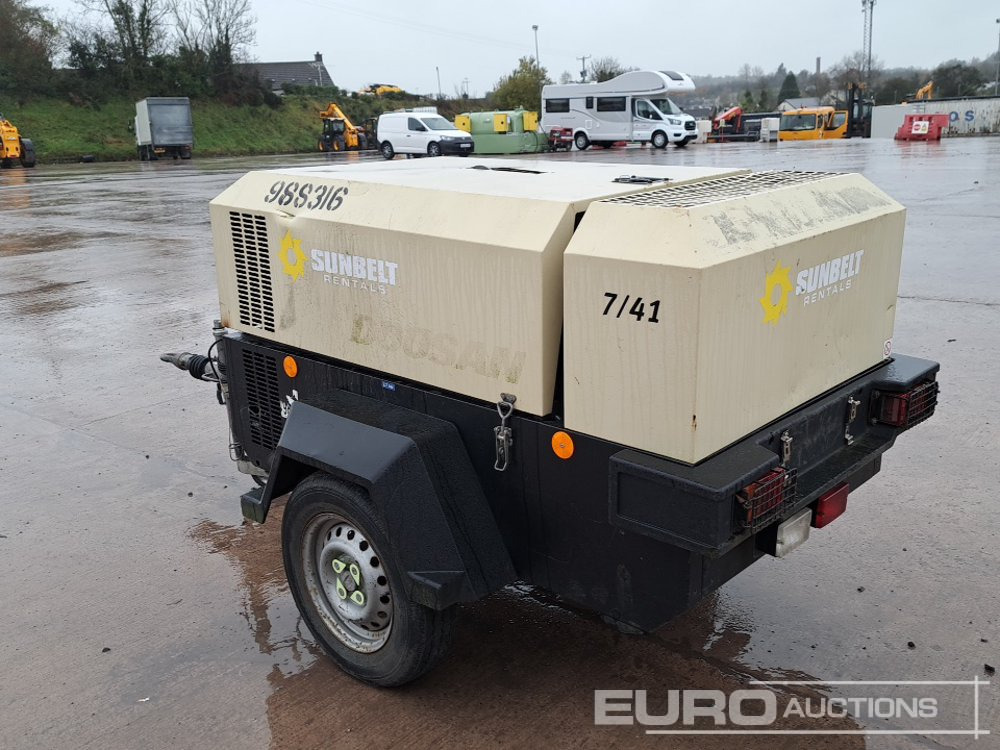2019 Doosan 741 - Compresor de aer: Foto 2 2019 Doosan 741 - Compresor de aer: Foto 2