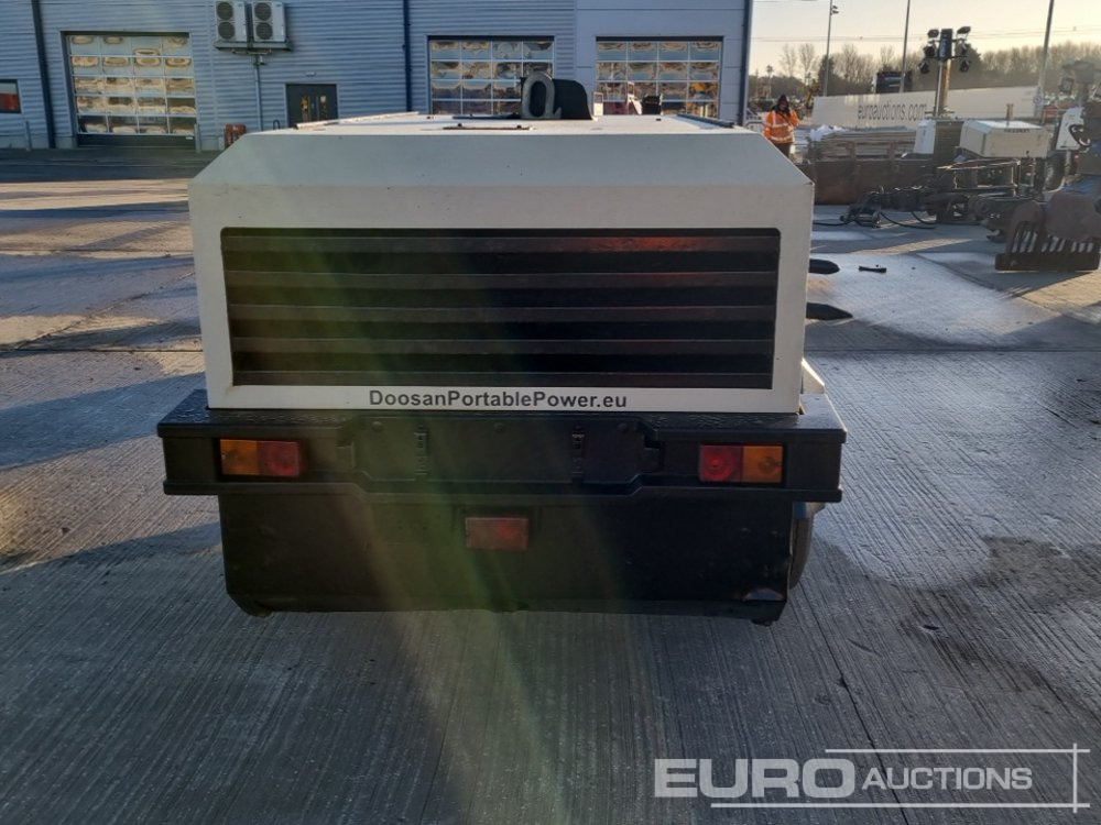 2019 Doosan 773 - Compresor de aer: Foto 4 2019 Doosan 773 - Compresor de aer: Foto 4