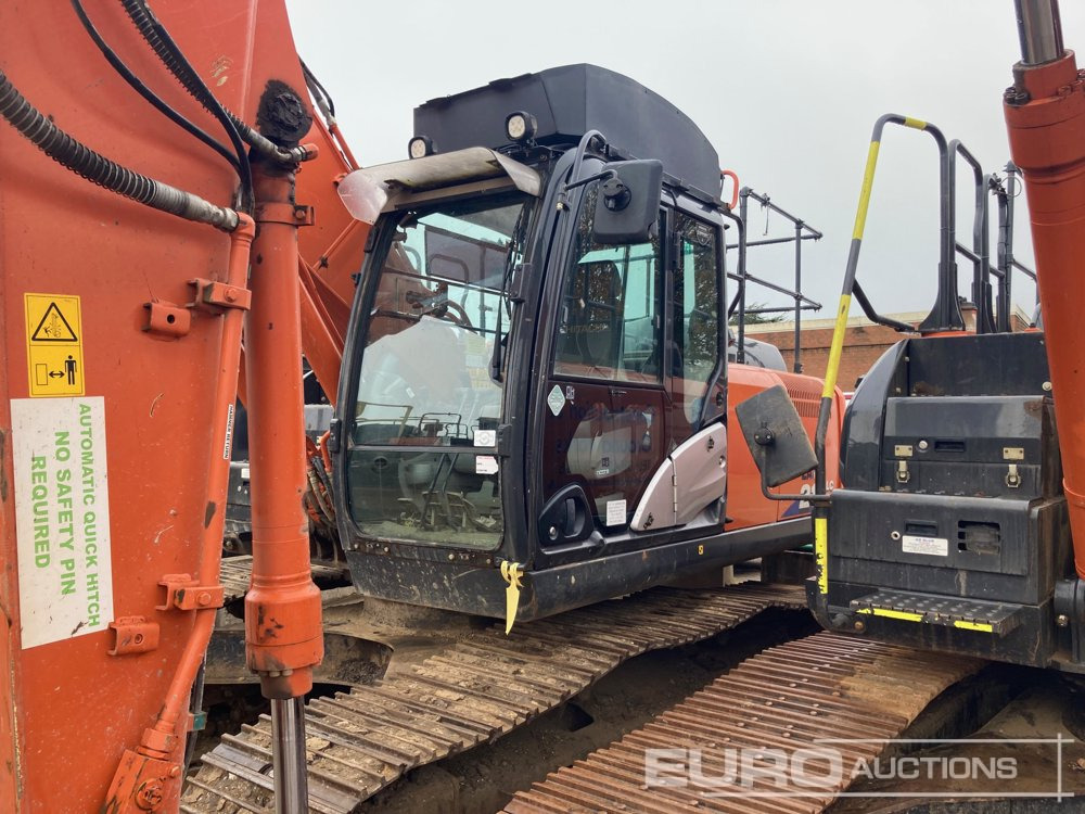 2020 Hitachi ZX210LC-6 - Excavator pe şenile: Foto 3 2020 Hitachi ZX210LC-6 - Excavator pe şenile: Foto 3