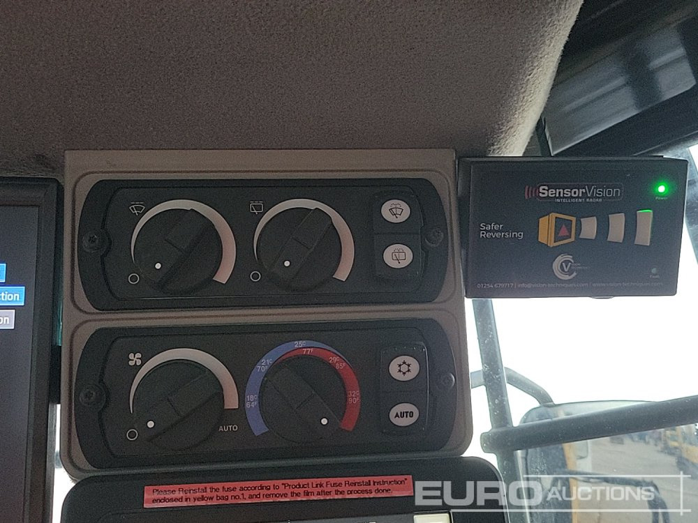 Încărcător frontal pe pneuri 2021 CAT 950M: Foto 49 Încărcător frontal pe pneuri 2021 CAT 950M: Foto 49