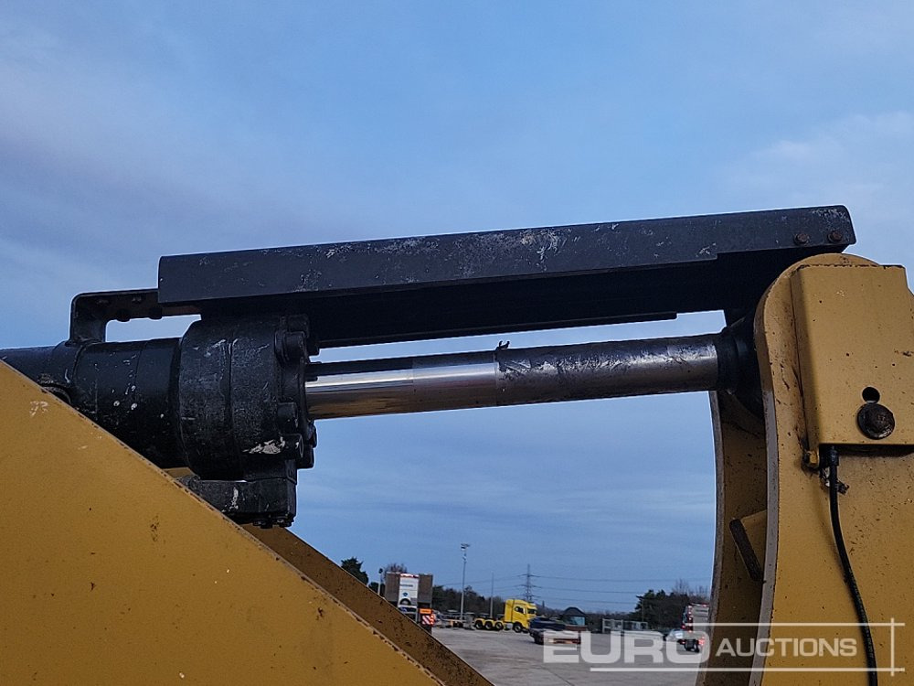 Încărcător frontal pe pneuri 2021 CAT 950M: Foto 19 Încărcător frontal pe pneuri 2021 CAT 950M: Foto 19