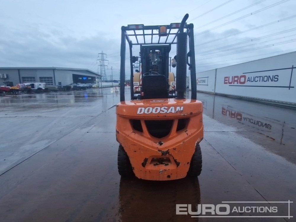 2021 Doosan D25GP - Motostivuitor: Foto 4 2021 Doosan D25GP - Motostivuitor: Foto 4