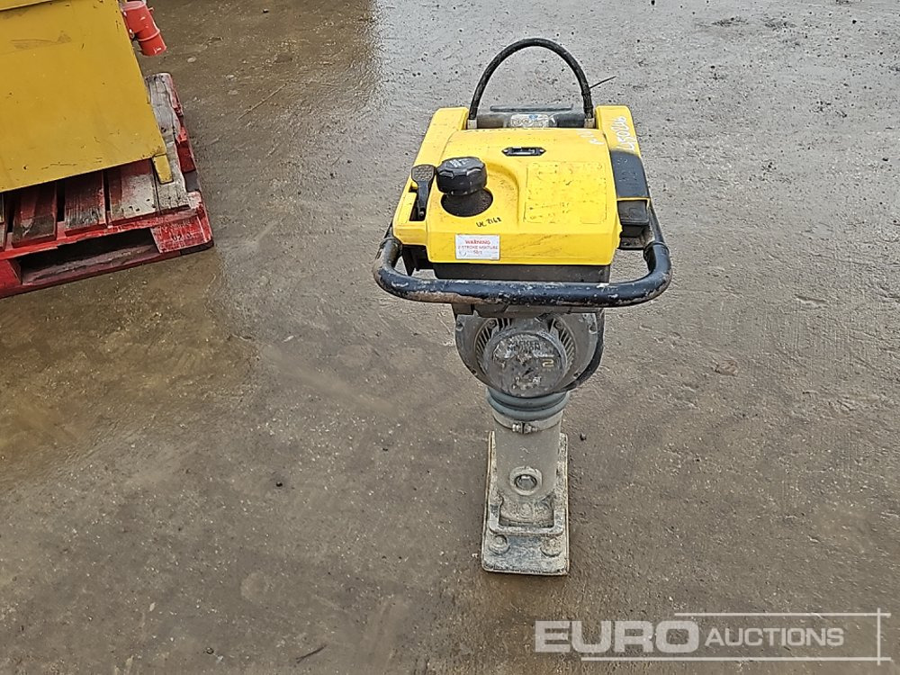 2021 Wacker Neuson BS50-2 - Maşină de asfaltat: Foto 4 2021 Wacker Neuson BS50-2 - Maşină de asfaltat: Foto 4