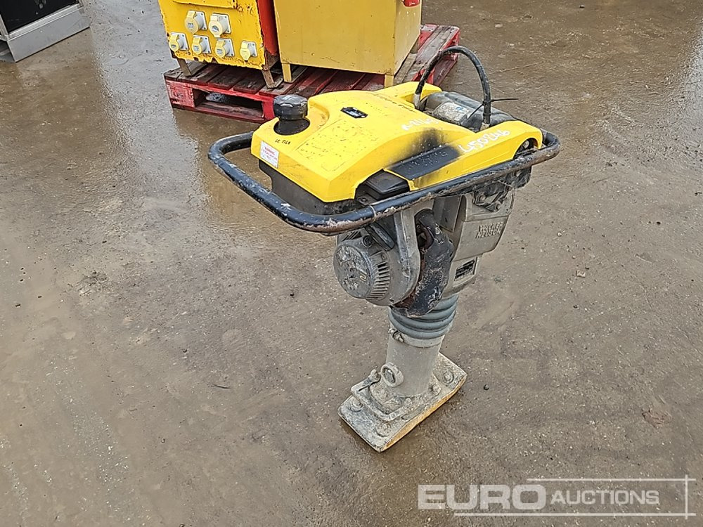 2021 Wacker Neuson BS50-2 - Maşină de asfaltat: Foto 5 2021 Wacker Neuson BS50-2 - Maşină de asfaltat: Foto 5