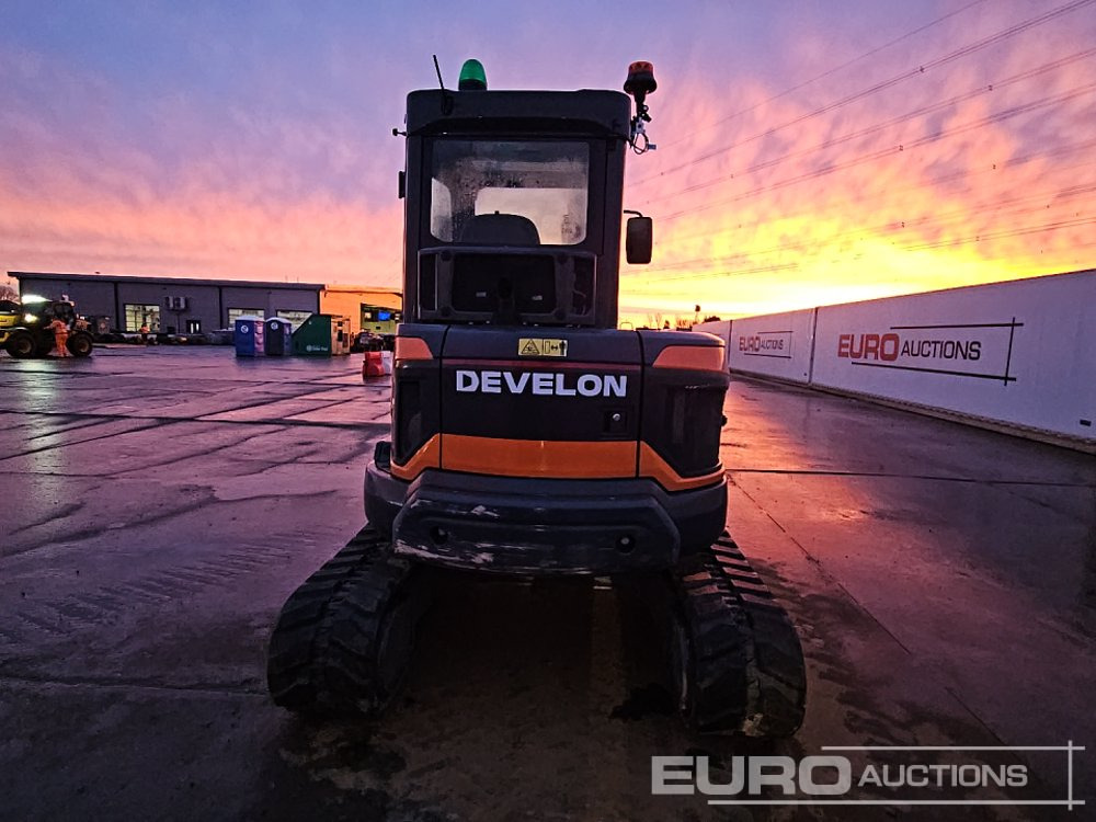 2022 Develon DX55R-7 - Mini excavator: Foto 4 2022 Develon DX55R-7 - Mini excavator: Foto 4