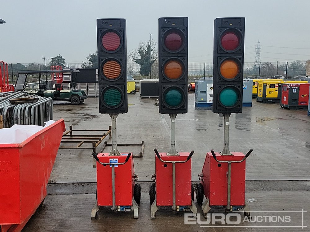 3 Way Traffic Light System - Echipamente de constructii: Foto 4 3 Way Traffic Light System - Echipamente de constructii: Foto 4