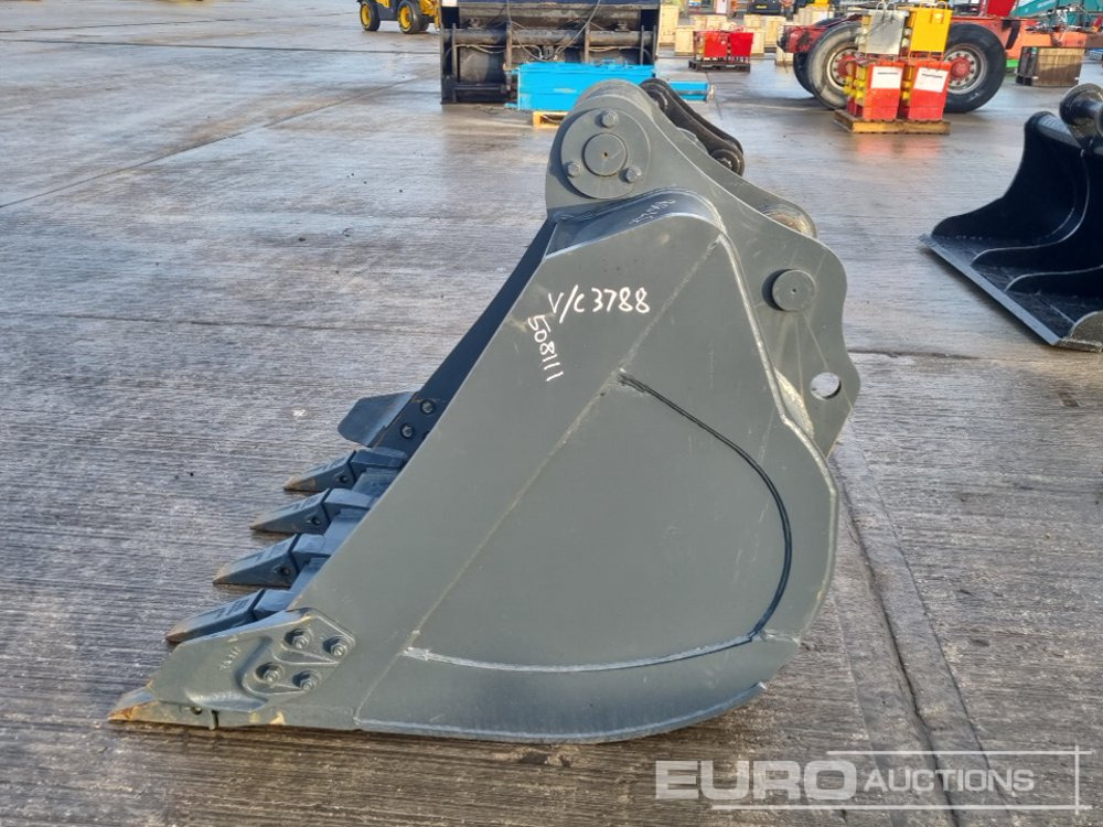 54" Digging Bucket 80mm Pin to suit 20 Ton Excavator - Cupă: Foto 2 54" Digging Bucket 80mm Pin to suit 20 Ton Excavator - Cupă: Foto 2