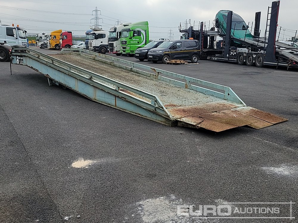 2002 ThorWorld 7ft Loading Ramp - Alte utilaje: Foto 4 2002 ThorWorld 7ft Loading Ramp - Alte utilaje: Foto 4