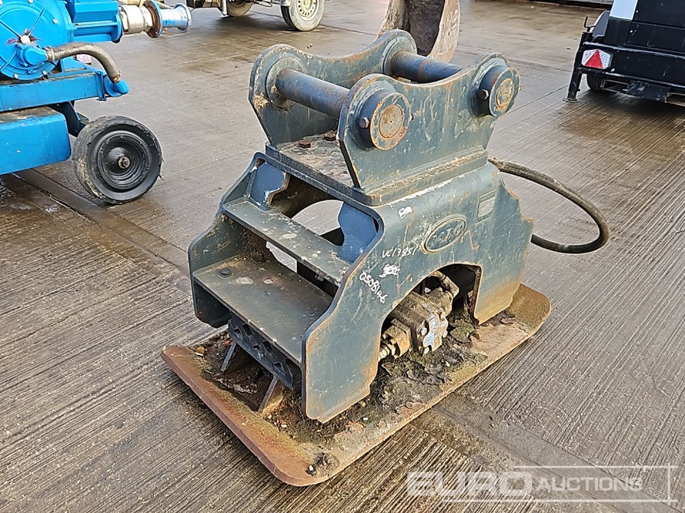 2014 Daemo Hydraulic Compaction Plate 80mm Pin to suit 20 Ton Excavator - Ataşament pentru Excavator: Foto 1 2014 Daemo Hydraulic Compaction Plate 80mm Pin to suit 20 Ton Excavator - Ataşament pentru Excavator: Foto 1
