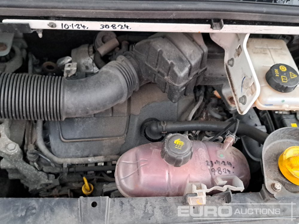 Autoutilitară 2016 Renault Trafic: Foto 36