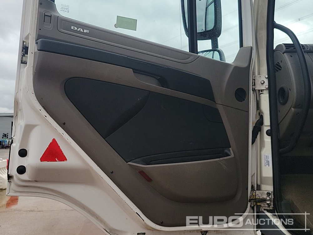 Cap tractor 2013 DAF CF: Foto 20