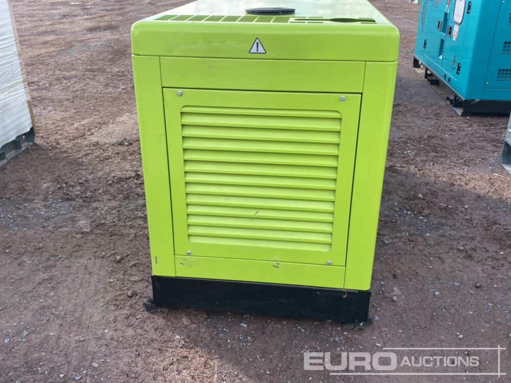 Compal VG-R30 - Generator electric: Foto 4 Compal VG-R30 - Generator electric: Foto 4