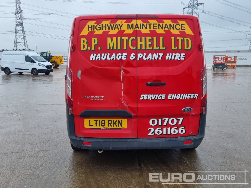 Ford Transit Custom - Dubă: Foto 4 Ford Transit Custom - Dubă: Foto 4