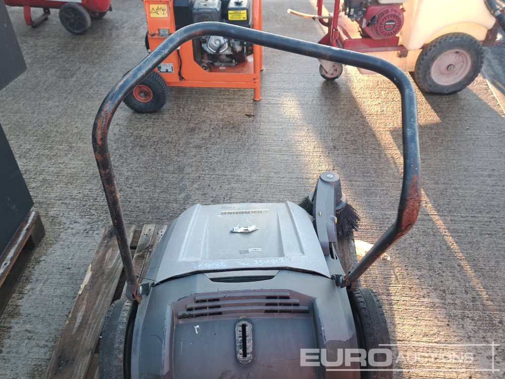 Echipamente de constructii Karcher Prokm 400 Pedestrian Sweeper: Foto 15