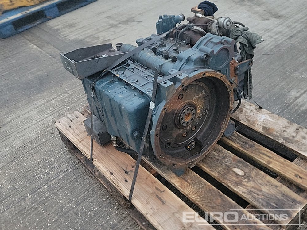 Kubota 4 Cylinder Engine - Motor: Foto 5 Kubota 4 Cylinder Engine - Motor: Foto 5