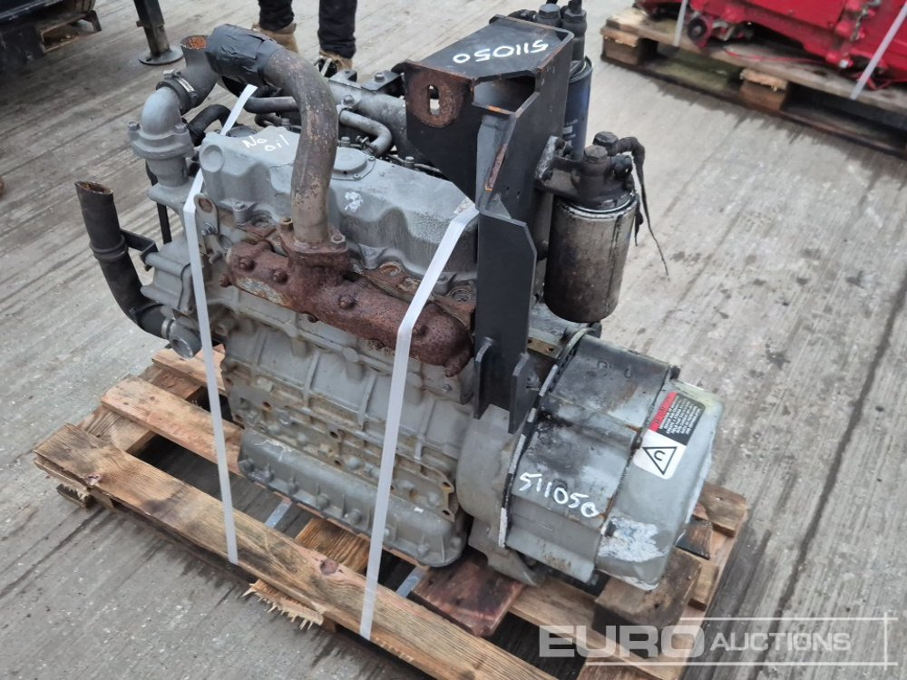 Kubota 4 Cylinder Engine - Motor: Foto 3 Kubota 4 Cylinder Engine - Motor: Foto 3