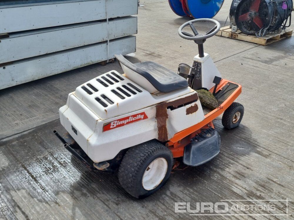 Simplicity Ride On Lawnmower (Non Runner) - Maşină de tuns iarba: Foto 5 Simplicity Ride On Lawnmower (Non Runner) - Maşină de tuns iarba: Foto 5
