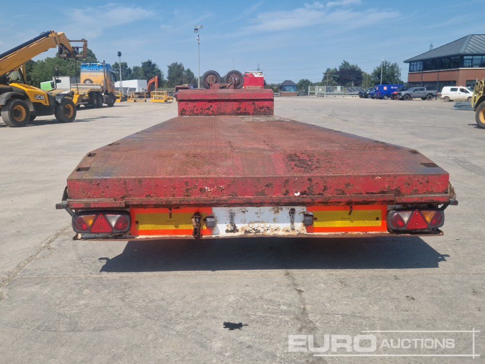 TSR Tri Axle Extendable Stepframe Low Loader Trailer, Out Riggers, Rear Steer, Winch (Plating Certificate Available) - Semiremorcă platformă: Foto 4 TSR Tri Axle Extendable Stepframe Low Loader Trailer, Out Riggers, Rear Steer, Winch (Plating Certificate Available) - Semiremorcă platformă: Foto 4