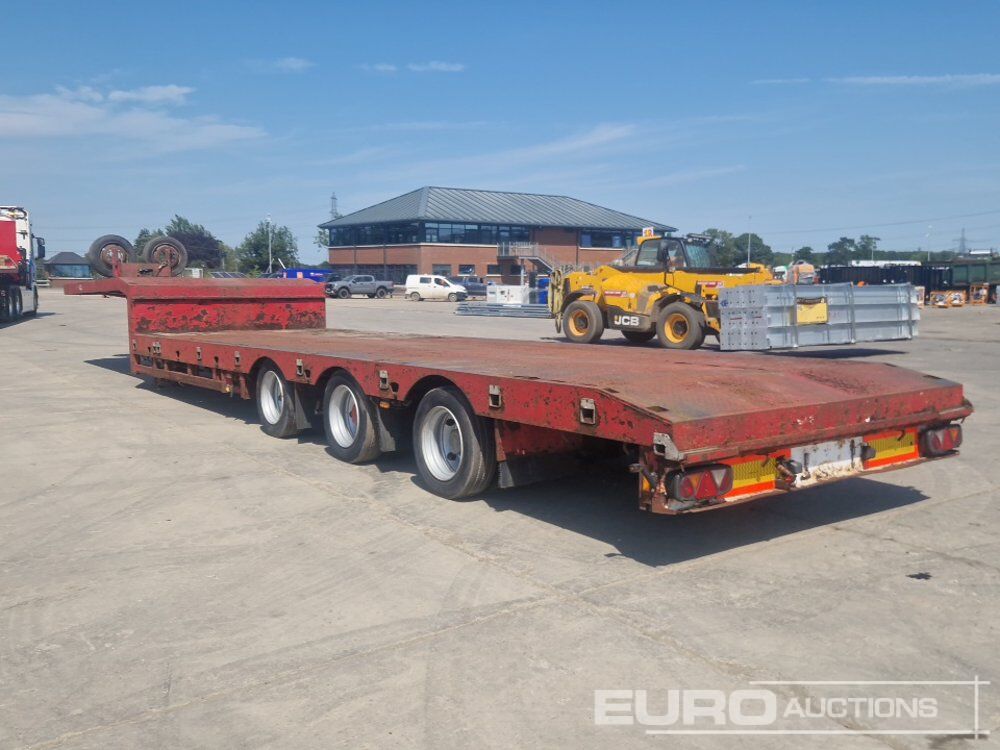 TSR Tri Axle Extendable Stepframe Low Loader Trailer, Out Riggers, Rear Steer, Winch (Plating Certificate Available) - Semiremorcă platformă: Foto 3 TSR Tri Axle Extendable Stepframe Low Loader Trailer, Out Riggers, Rear Steer, Winch (Plating Certificate Available) - Semiremorcă platformă: Foto 3