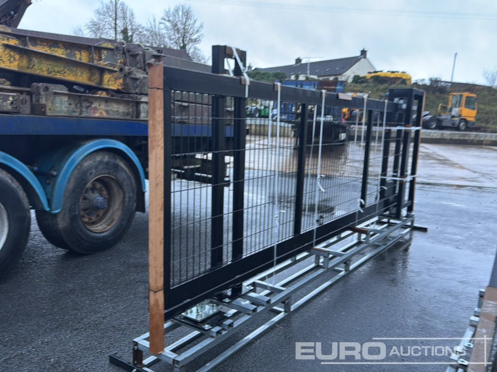 Unused 14’ Cantilever Mesh Gate, Automation System, 5 Key Fobs, 2 Security Sensors - Echipamente de constructii: Foto 4 Unused 14’ Cantilever Mesh Gate, Automation System, 5 Key Fobs, 2 Security Sensors - Echipamente de constructii: Foto 4